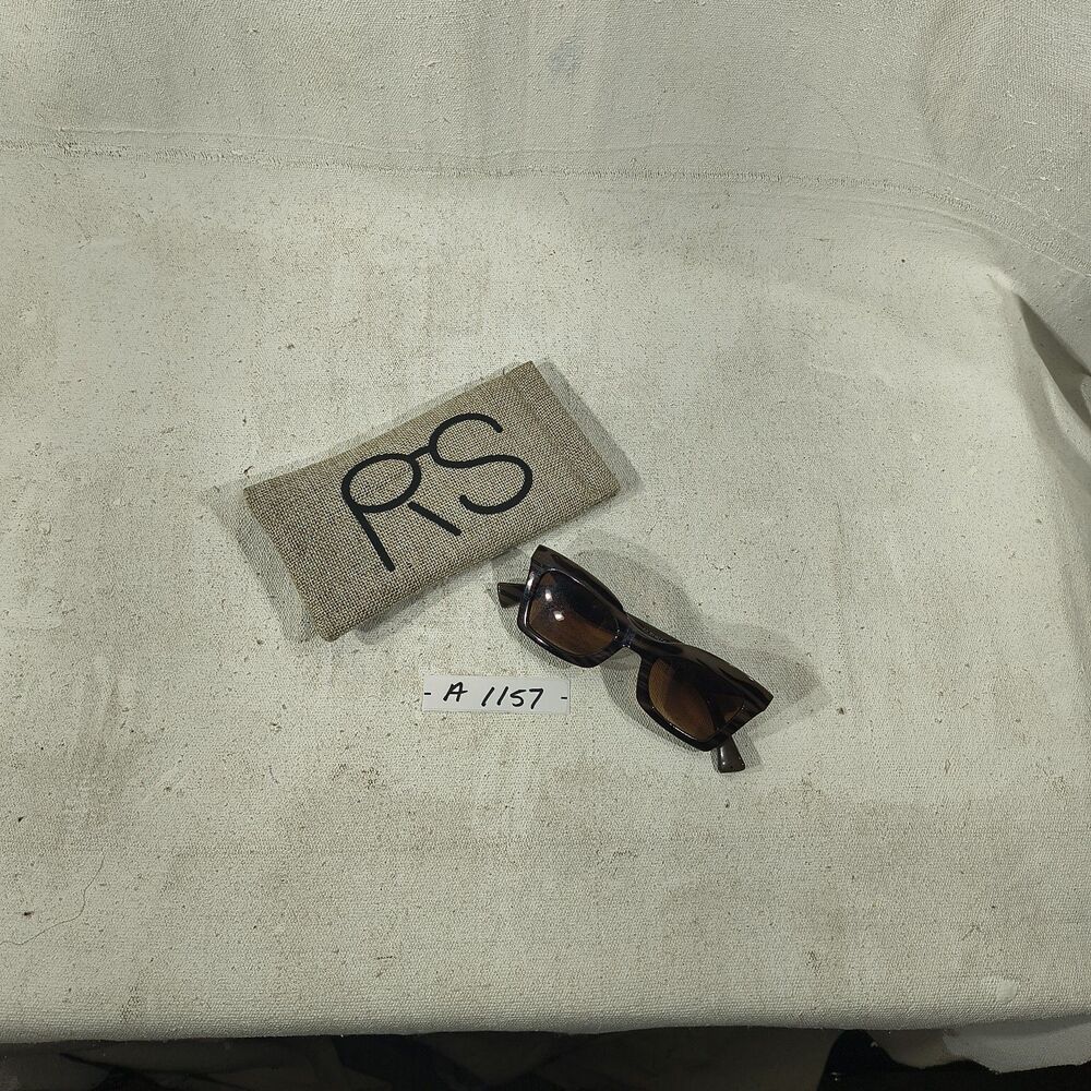 R S Eyeshop Sunglasses With Case